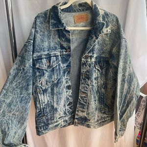 Levi’s denim jacket